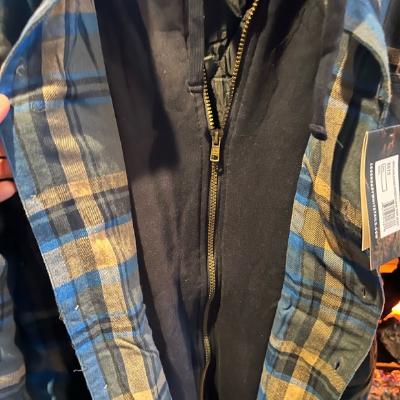 Legendary Whitetails Men's Blue Plaid Shirt Jacket NWT - Picture 7 of 8
